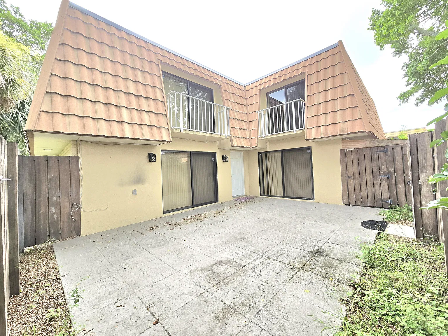 2 bed, 2.5 bath, 1288 sqft, $2,250 — Photo 2
