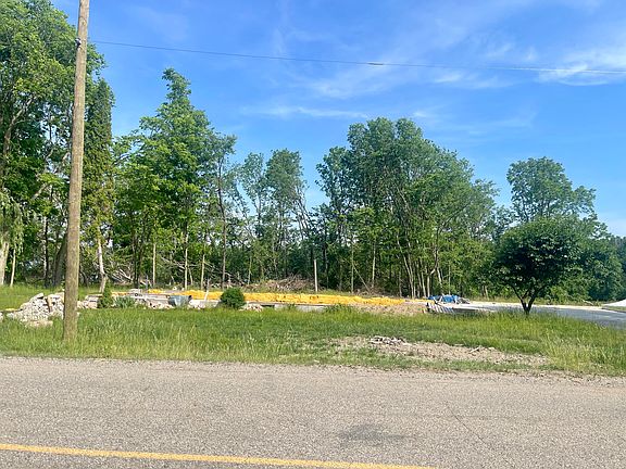2nd image of 677 Tuttle Rd