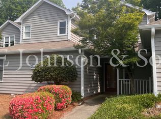 3734 Wayfarer Dr, Greensboro, NC 27410