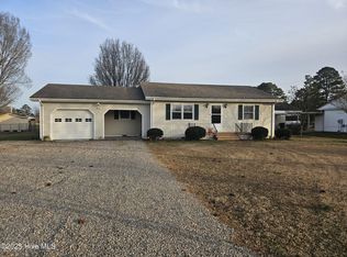 892 Oak Stump Rd, Elizabeth City, NC 27909