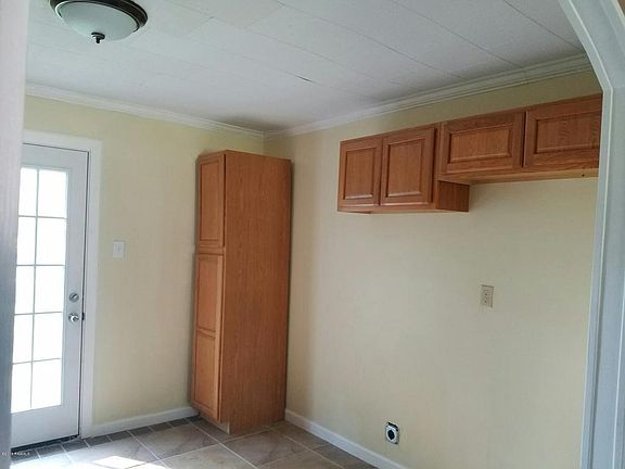 5th image of 412 Bayard St