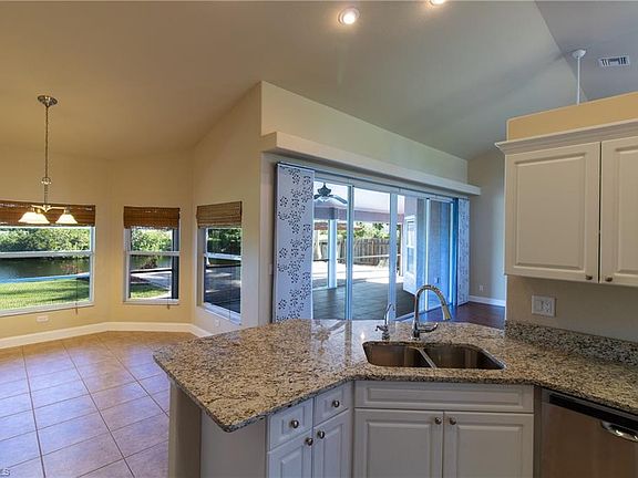 5th image of 503 SE 13th St