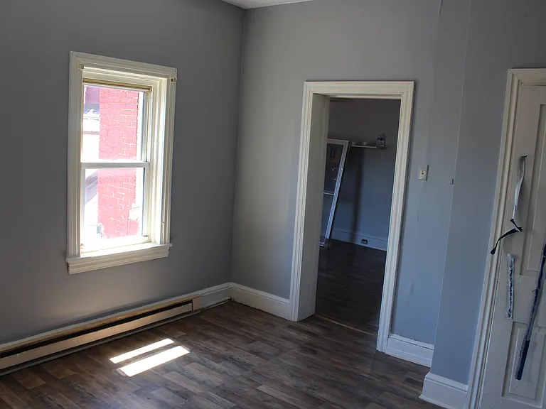 357 N 10th St #3 — Photo 5