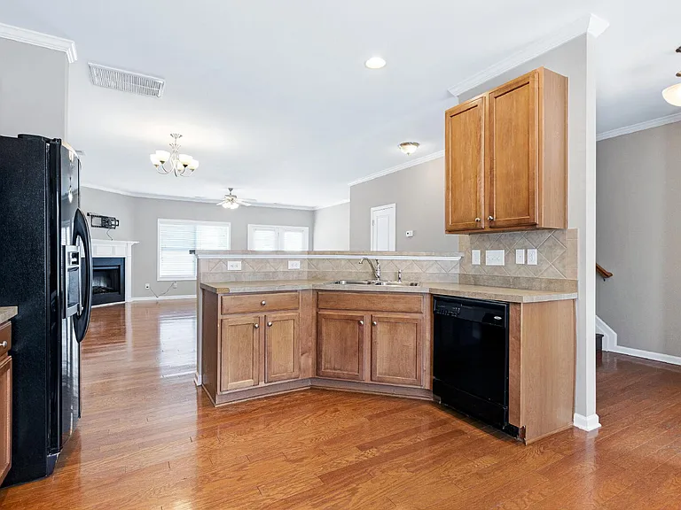 711-60 Keystone Park Dr — Photo 6