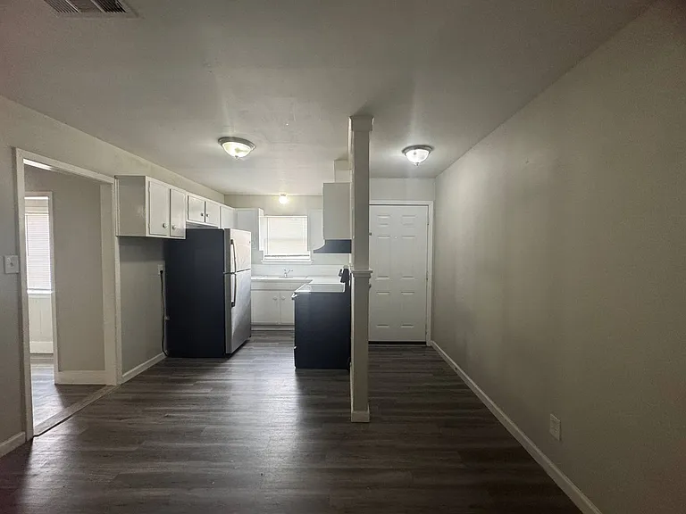 204 W Garden Dr — Photo 3