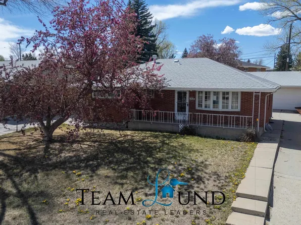 1054 Country Club Rd, Casper, WY 82609