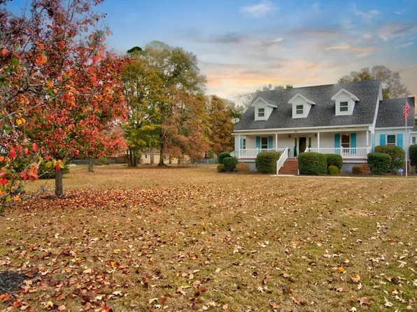 20 Thunder Cir, Santee, SC 29142