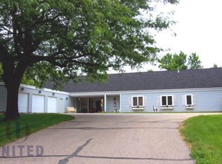 4646 Talbot Rd, Sioux City, IA 51103