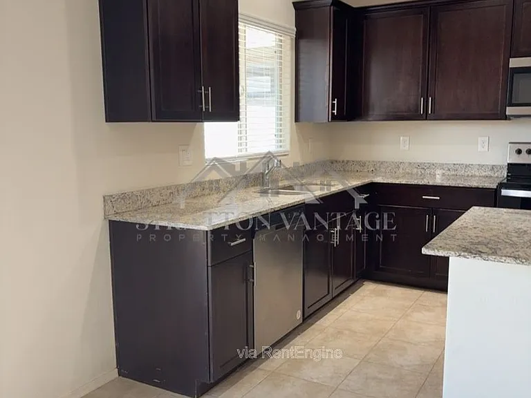 43620 W Mescal Dr — Photo 8