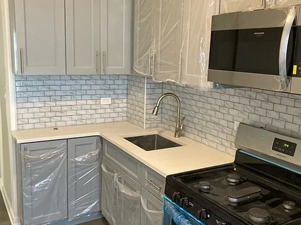 8017 Myrtle Ave, Ridgewood, NY 11385