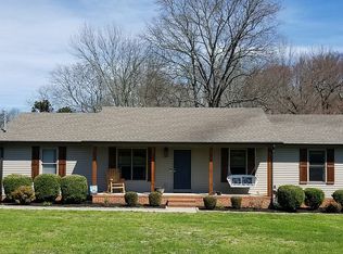 214 Cessna Ln, Shelbyville, TN 37160