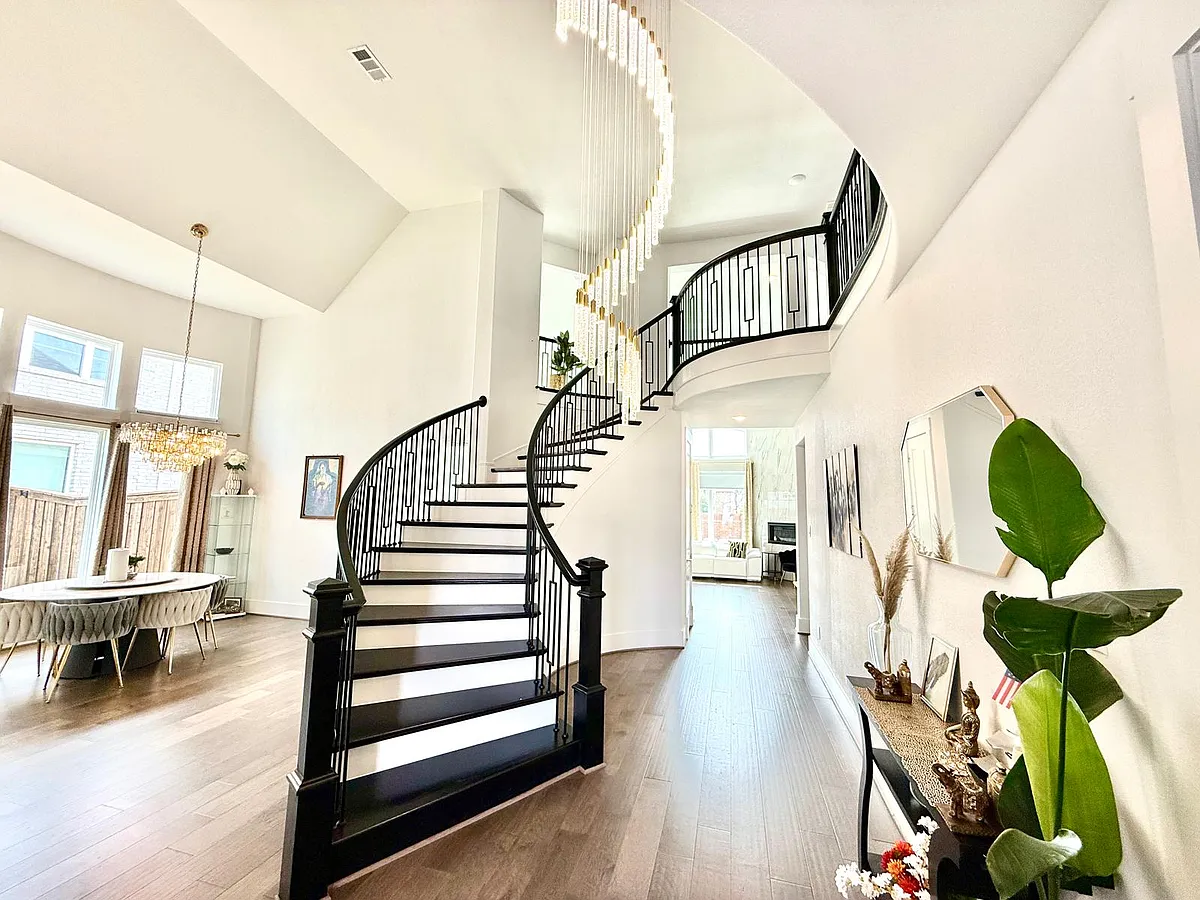 Building Photo - 4878 Limousine Ln