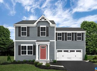 136 Walsh Ln, Waynesboro, VA 22980