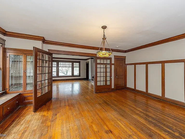 2572 Mayfield Rd — Photo 11