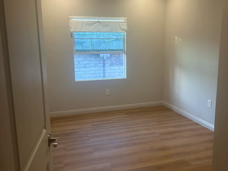 2309 Laramore Ln #2 — Photo 11