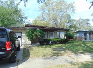 512 Wildwood Dr, Park Forest, IL