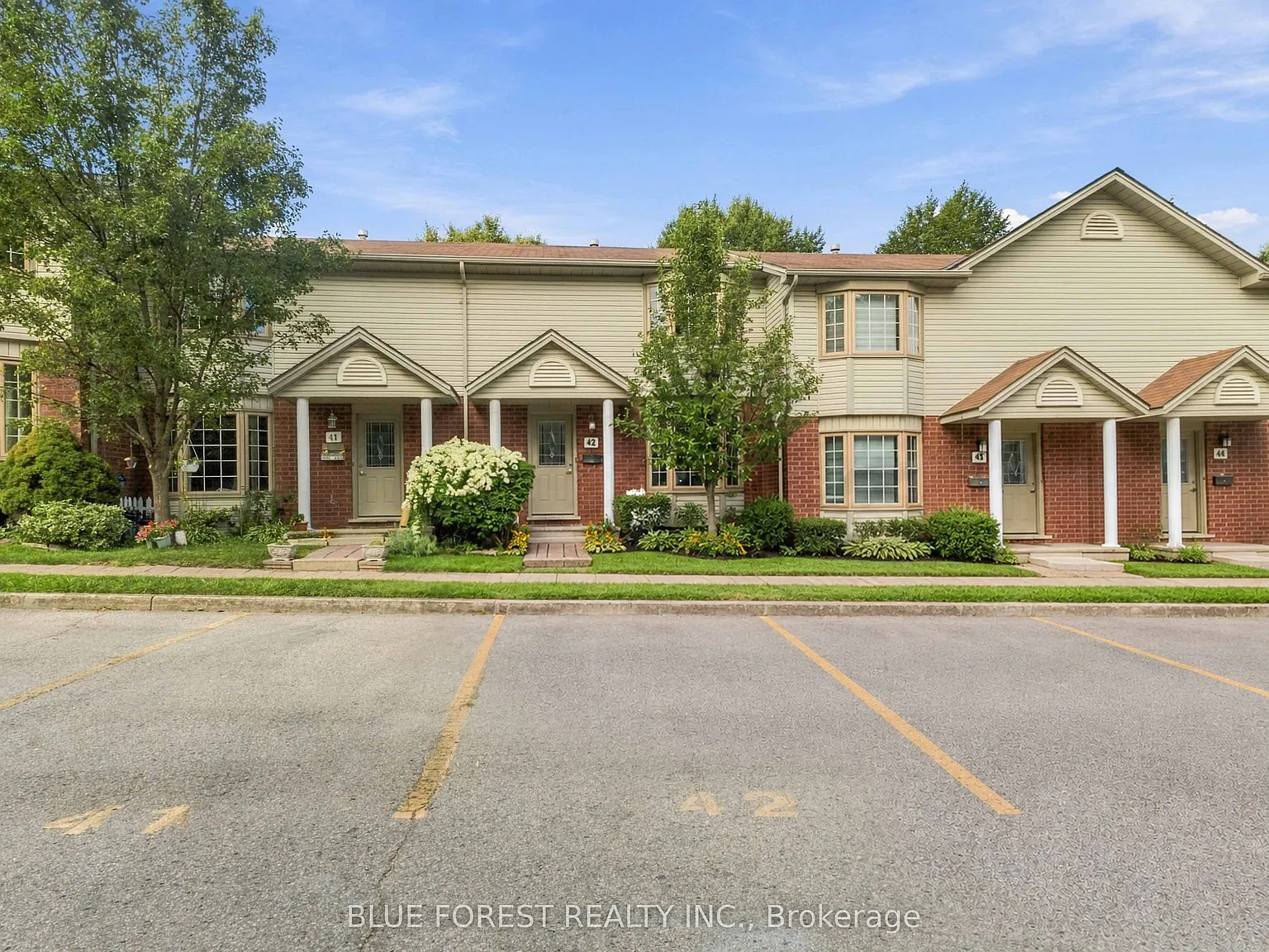3 bed, $2,550 — Photo 2