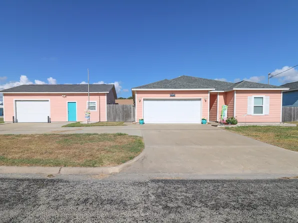 1019 S Church St, Rockport, TX 78382