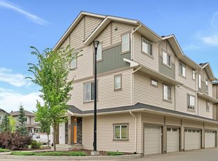 1530 Tamarack Blvd NW #10, Edmonton, AB