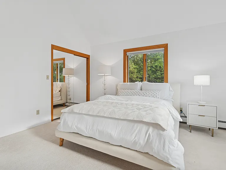 18 Noyac Harbor Rd — Photo 17