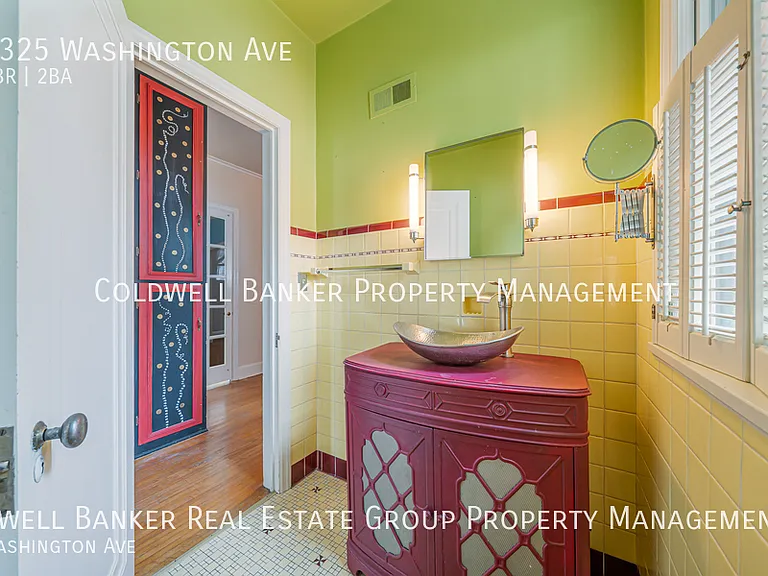1325 Washington Ave — Photo 17
