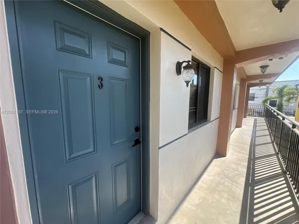 2268 SW 8th St #3, Miami, FL 33135