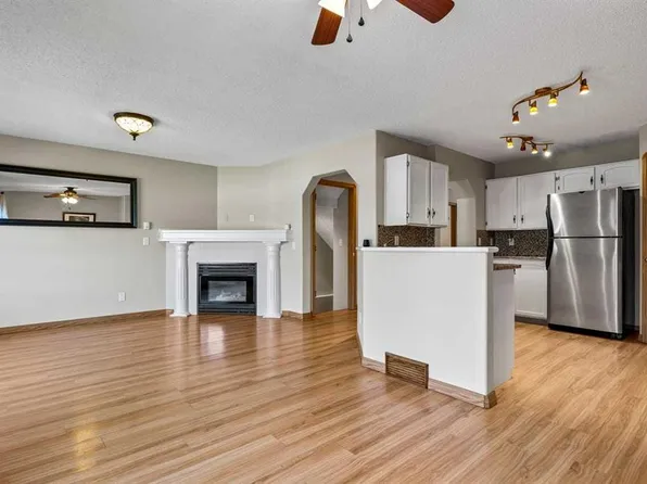 158 S Saratoga Close NE, Calgary, AB T1Y 7A1