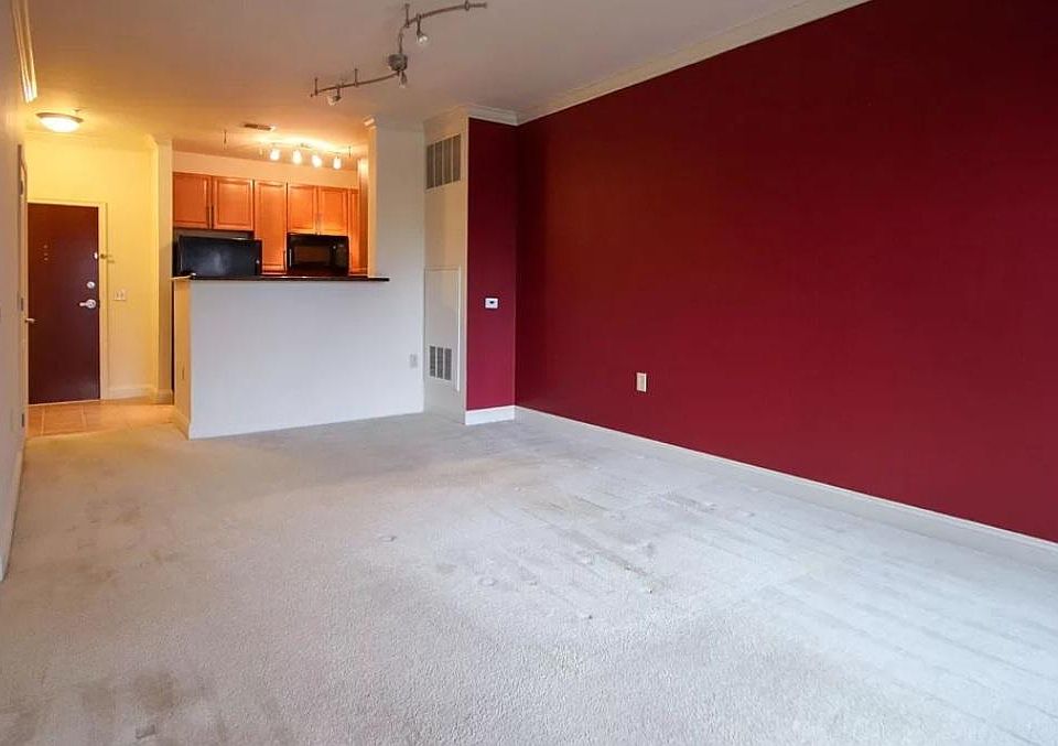 1st image of 11770 Sunrise Valley Dr APT 418