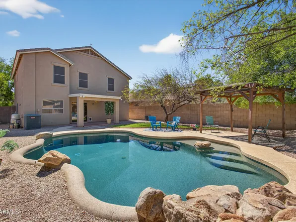 812 E LOVEGRASS Drive, San Tan Valley, AZ 85143
