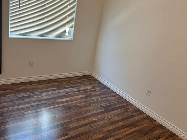 5206 Ithaca Ave — Photo 6