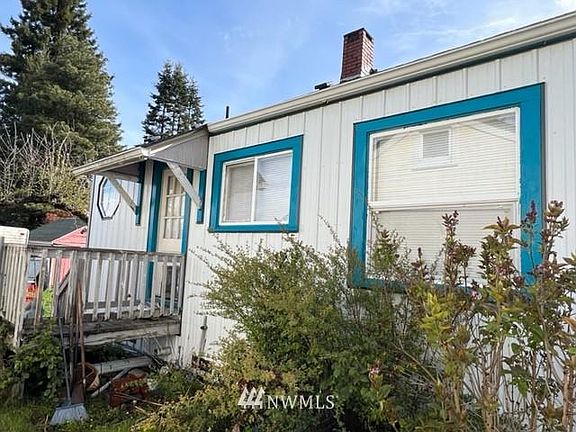 2nd image of 644 Cascade Ave