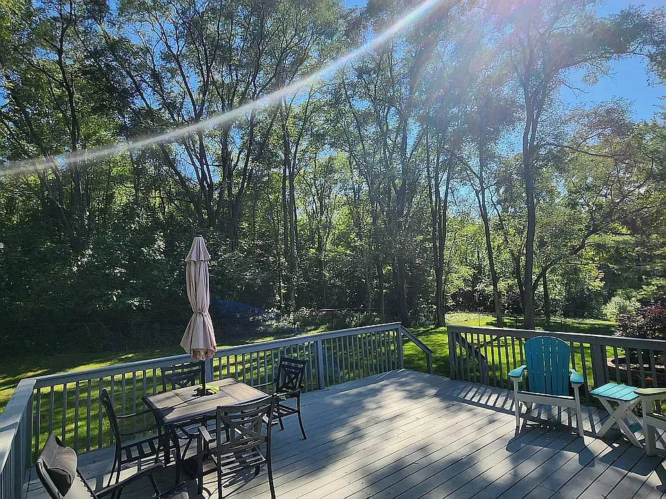 4 bed, 1696 sqft, $2,800 — Photo 3