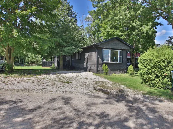 75049 Hensall Rd #7, Huron East, ON N0K 1W0