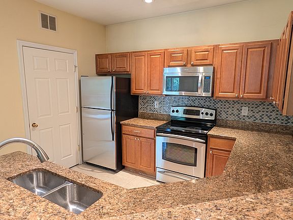 4th image of 1550 Spring Gate Dr Unit 8208