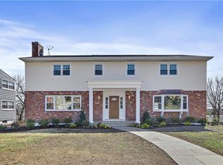 154 Lasalle Dr, Yonkers, NY 10710