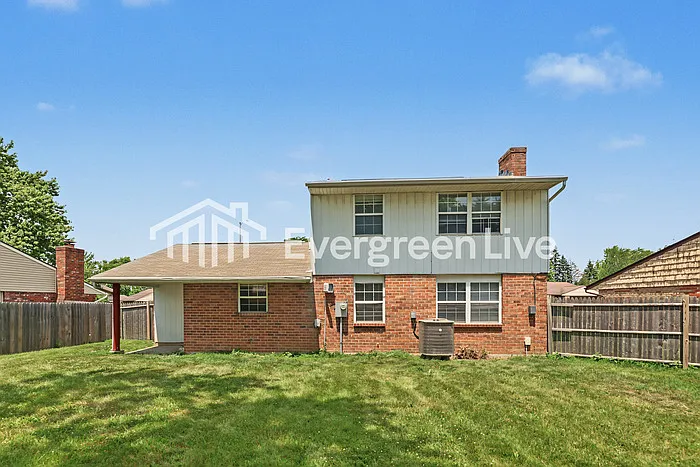 8346 Eagle Pass Dr — Photo 15