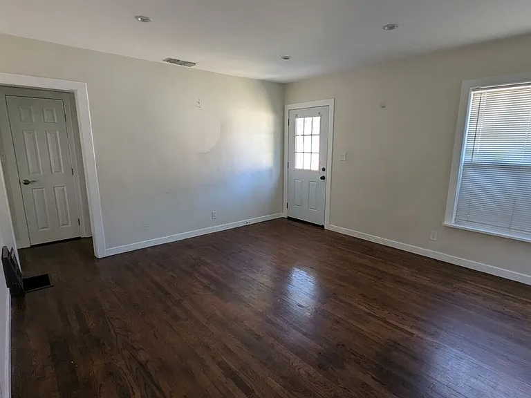 14156 Friar St — Photo 5