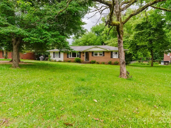 4061 Allwood Dr, Charlotte, NC 28217