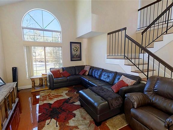 3rd image of 26804 Hummingbird Cir