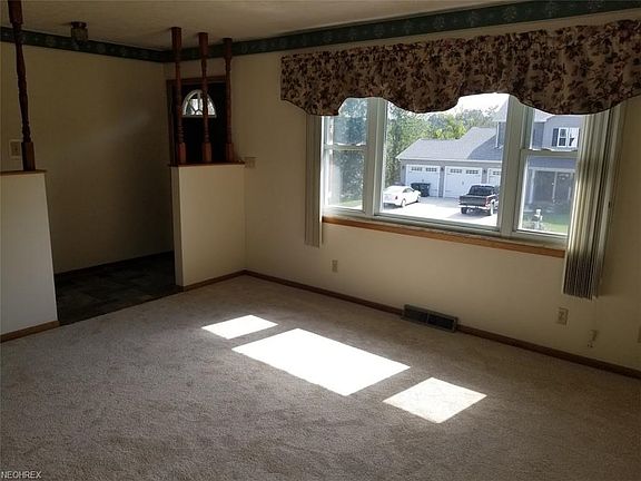 2nd image of 131 Dolly Dr