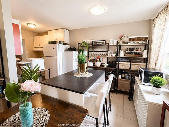 3rd image of 276 Merritt Ave #102