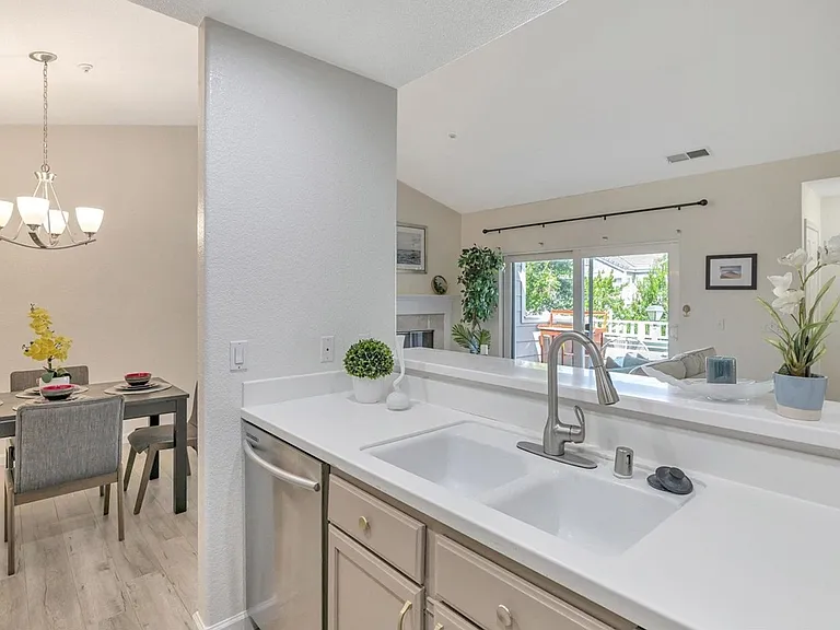 614 Norris Canyon Ter — Photo 20