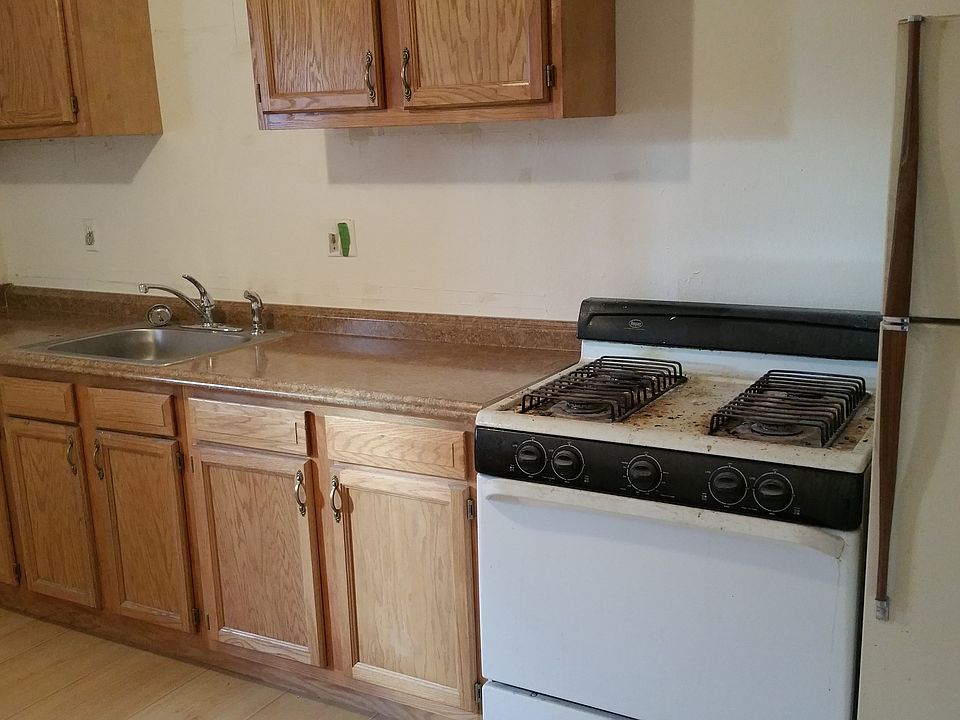 2nd image of 775 Emporia St