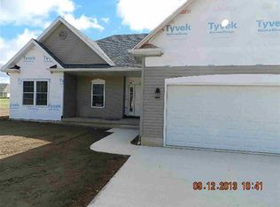 5040 N Sawgrass Ln, Syracuse, IN