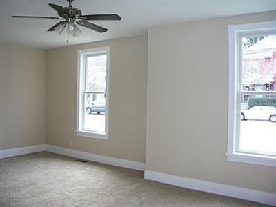 3rd image of 557 Wyoming St