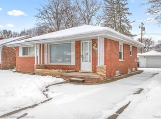 17349 Fox St, Redford, MI 48240