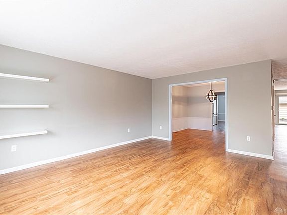 3rd image of 7800 John Adams Ln