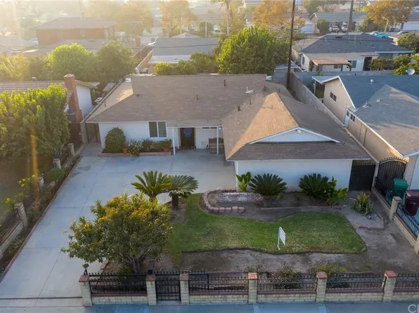 1414 S Mohawk Dr, Santa Ana, CA 92704