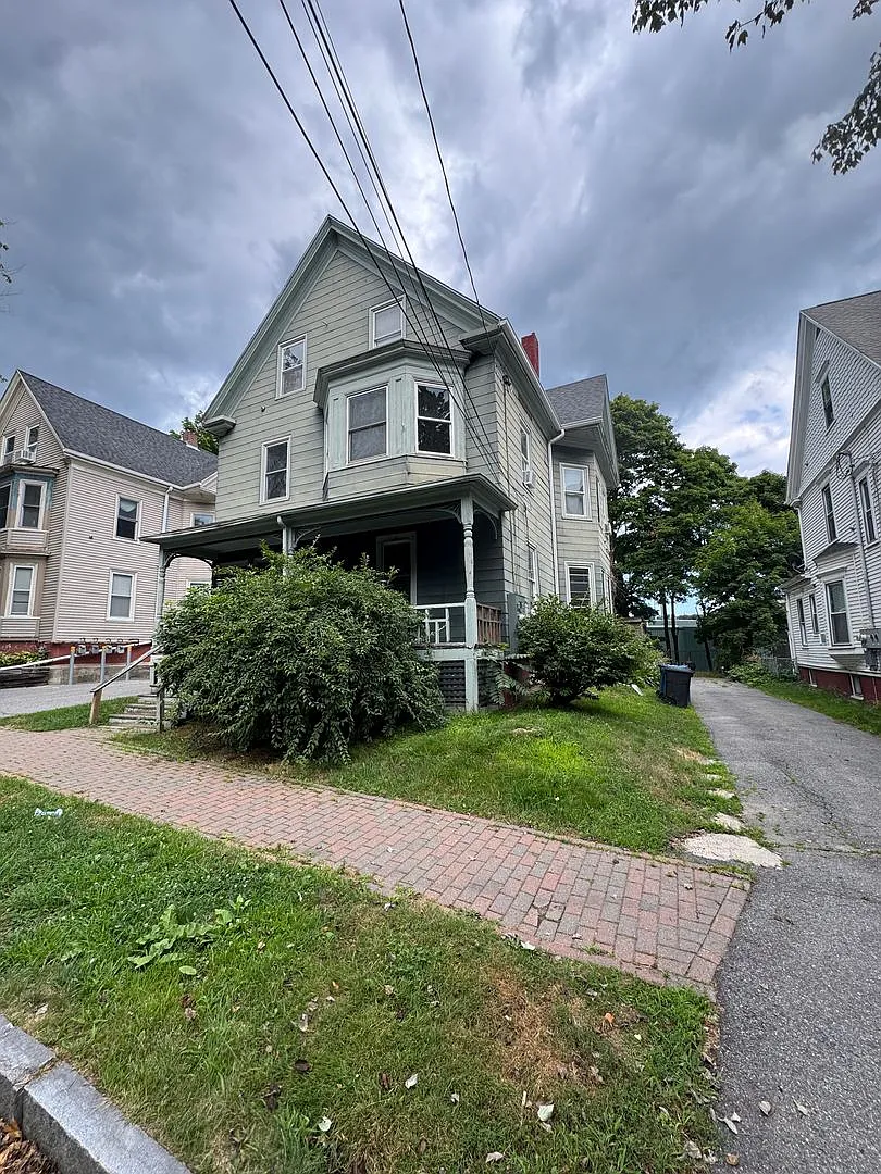 152 Washburn Avenue — Photo 1