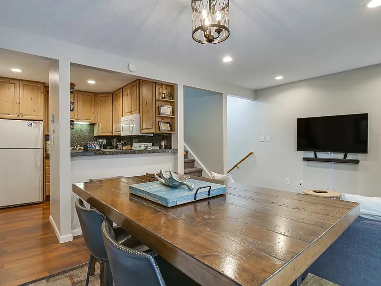 15 Granite St — Photo 11